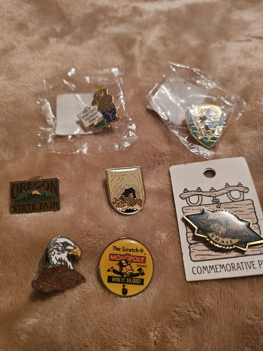 Assorted Oregon & Outdoor Commemorative Pins - Yellow, Green, Gold Accents 💛💚